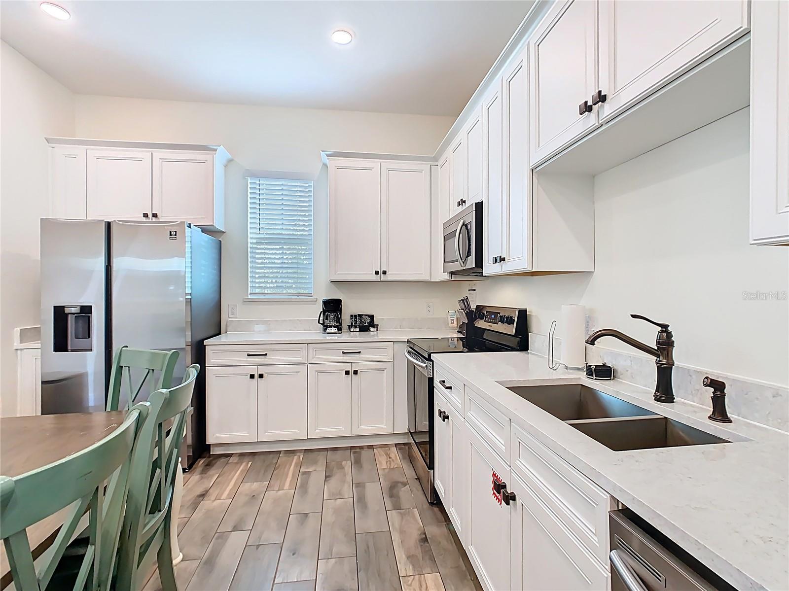 ROLLING OAKS PH 6B - Residential