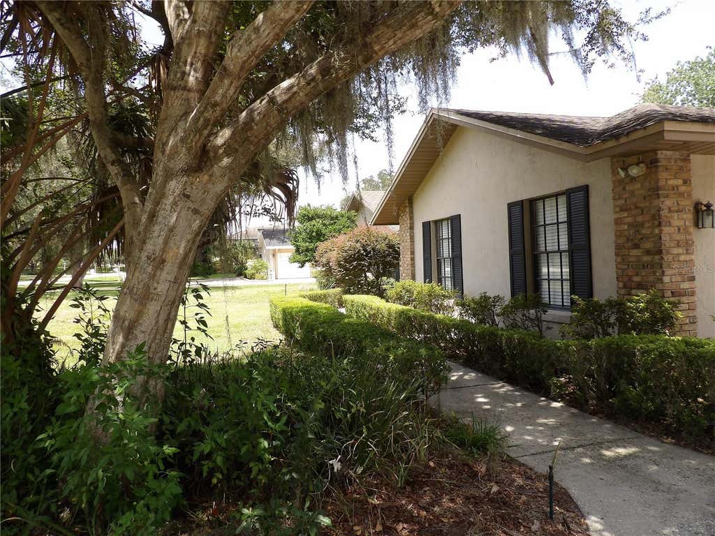 Photo of 6282 Forestwood Drive E, Lakeland, FL 33811 (MLS # TB8539113)