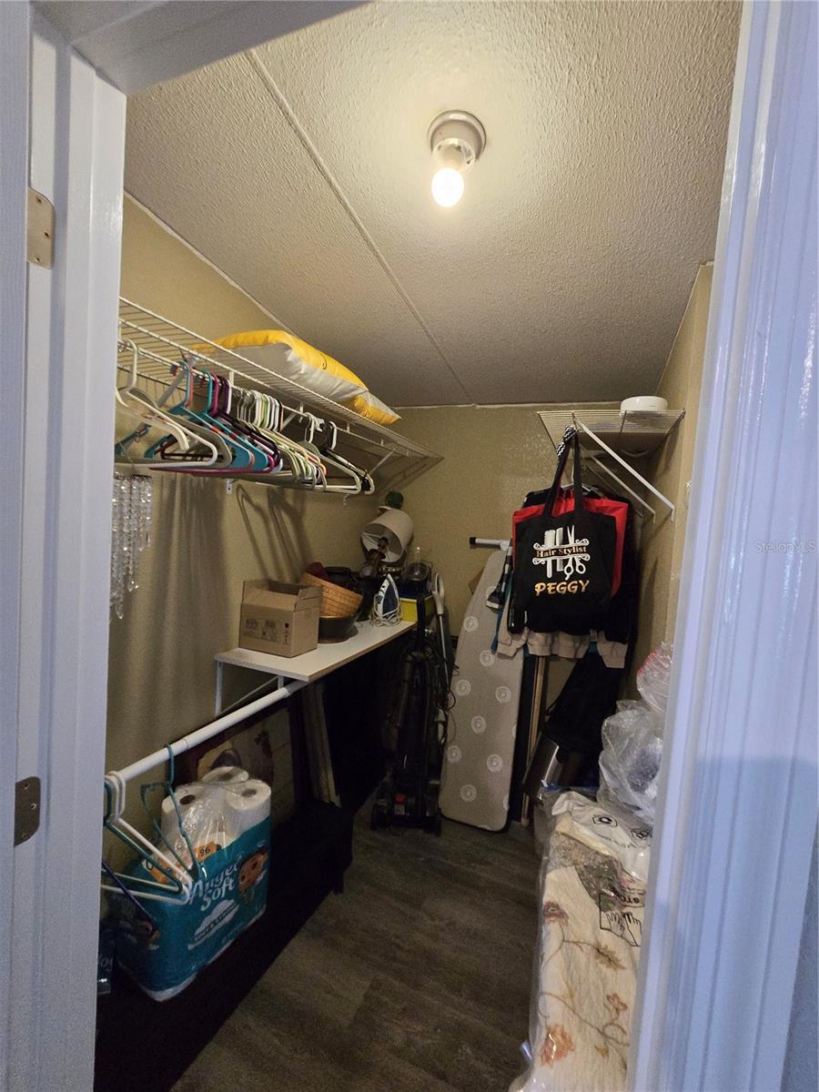 FAIRMONT - Residential