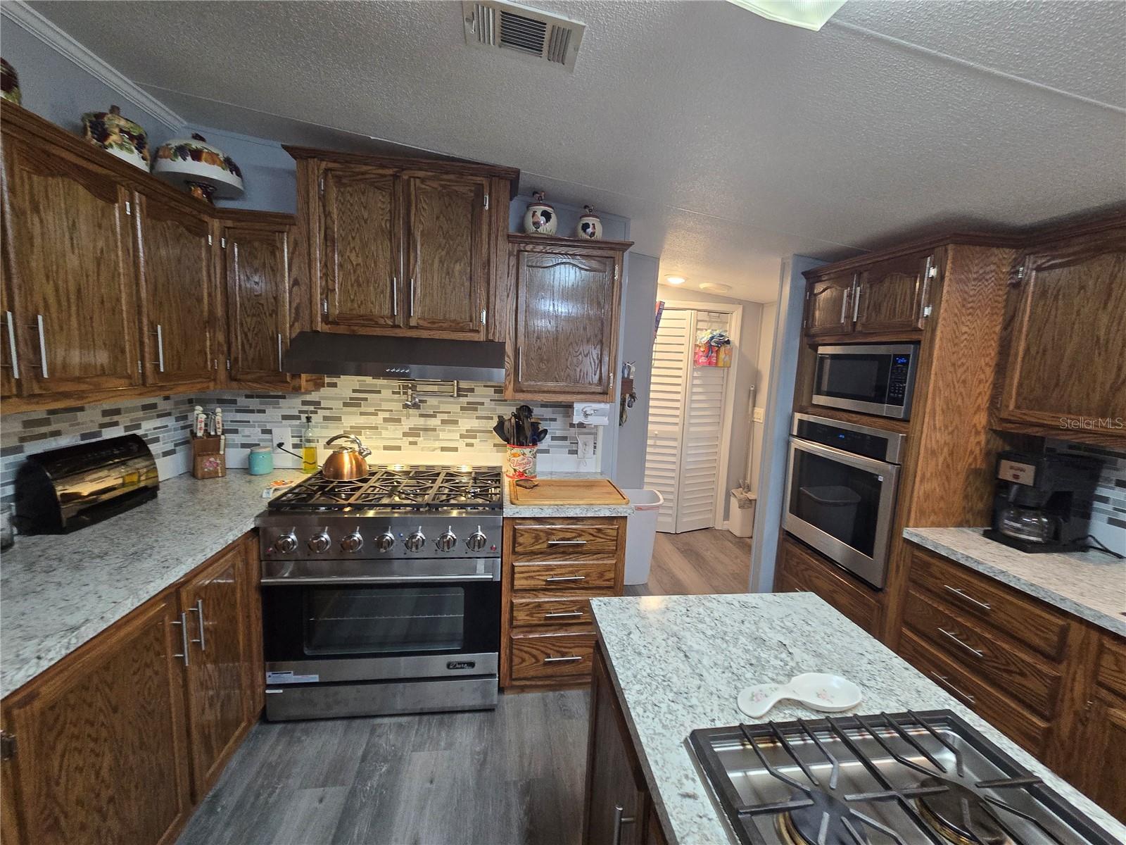 FAIRMONT - Residential