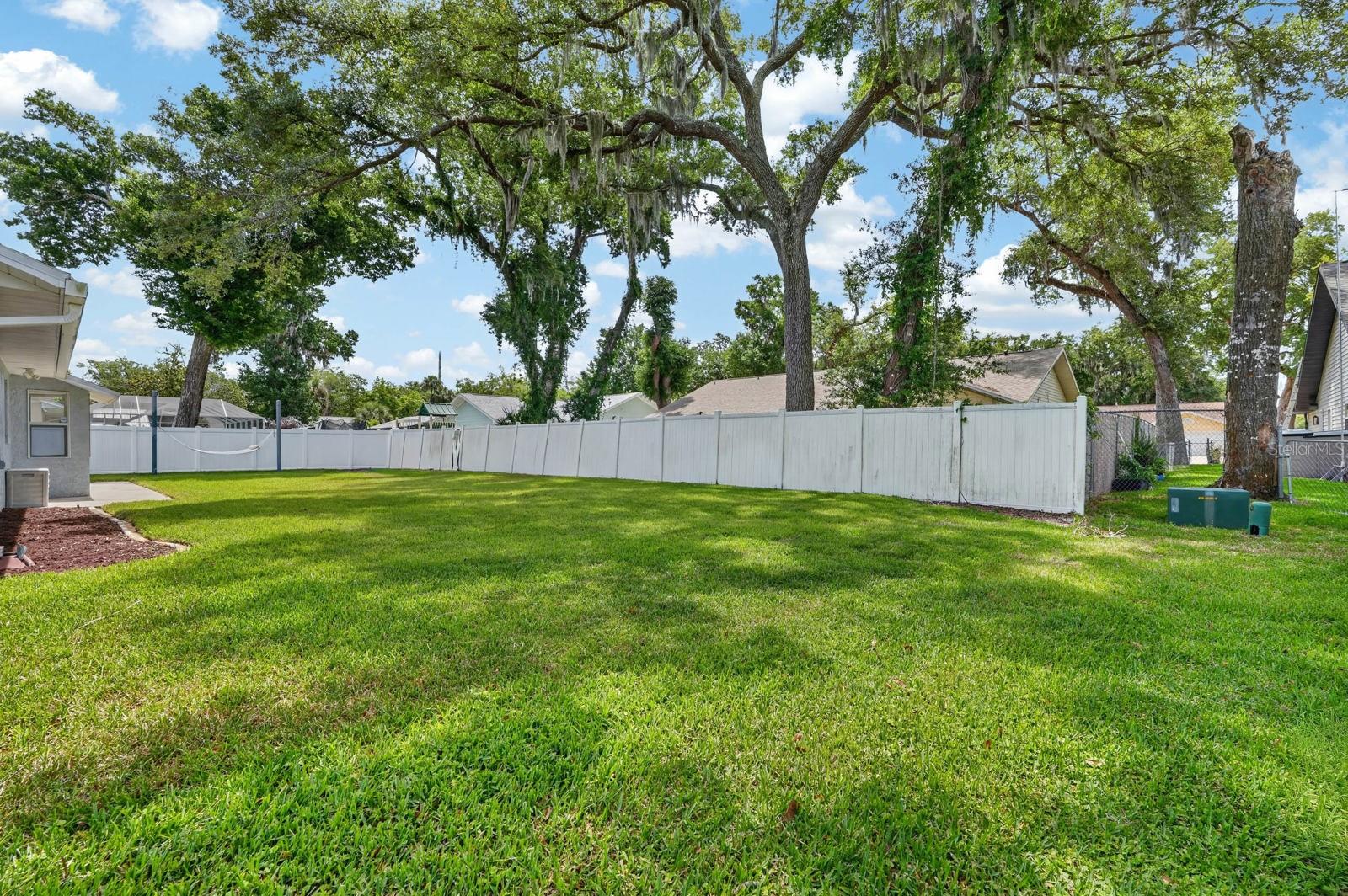 LONE OAK UNIT 02 - Residential