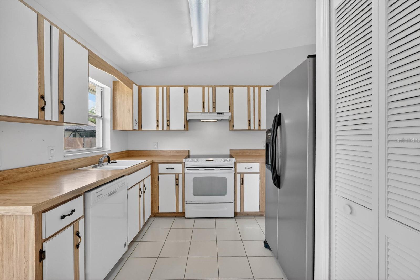 LONE OAK UNIT 02 - Residential