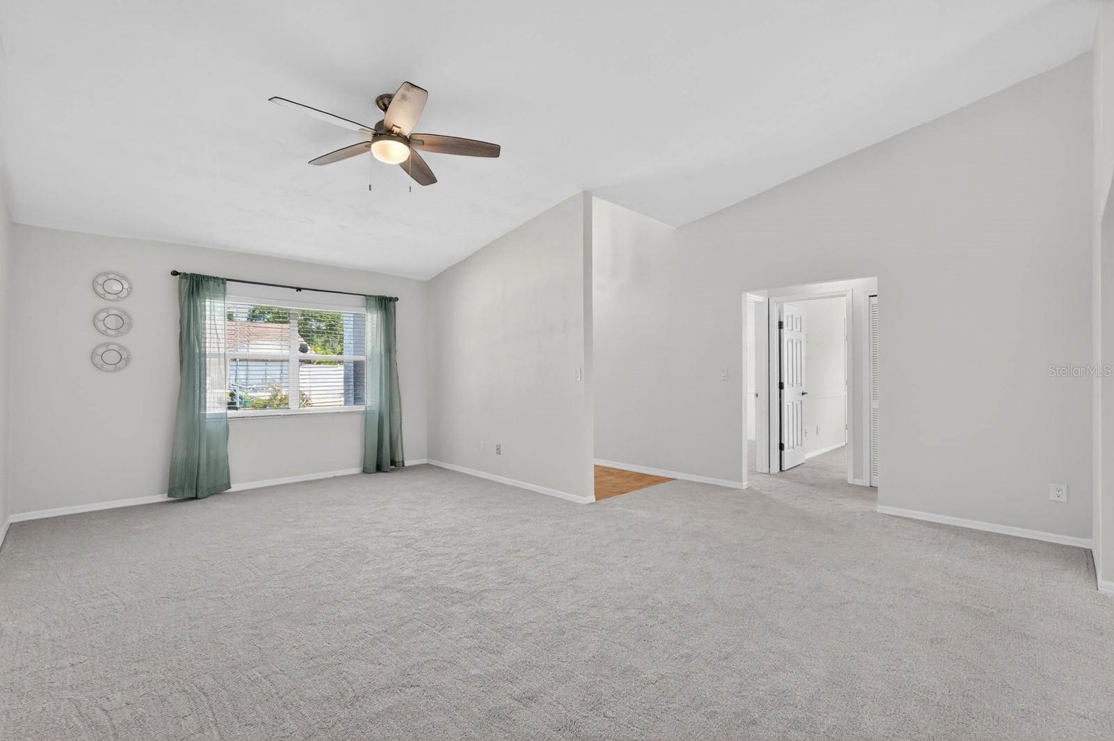 LONE OAK UNIT 02 - Residential