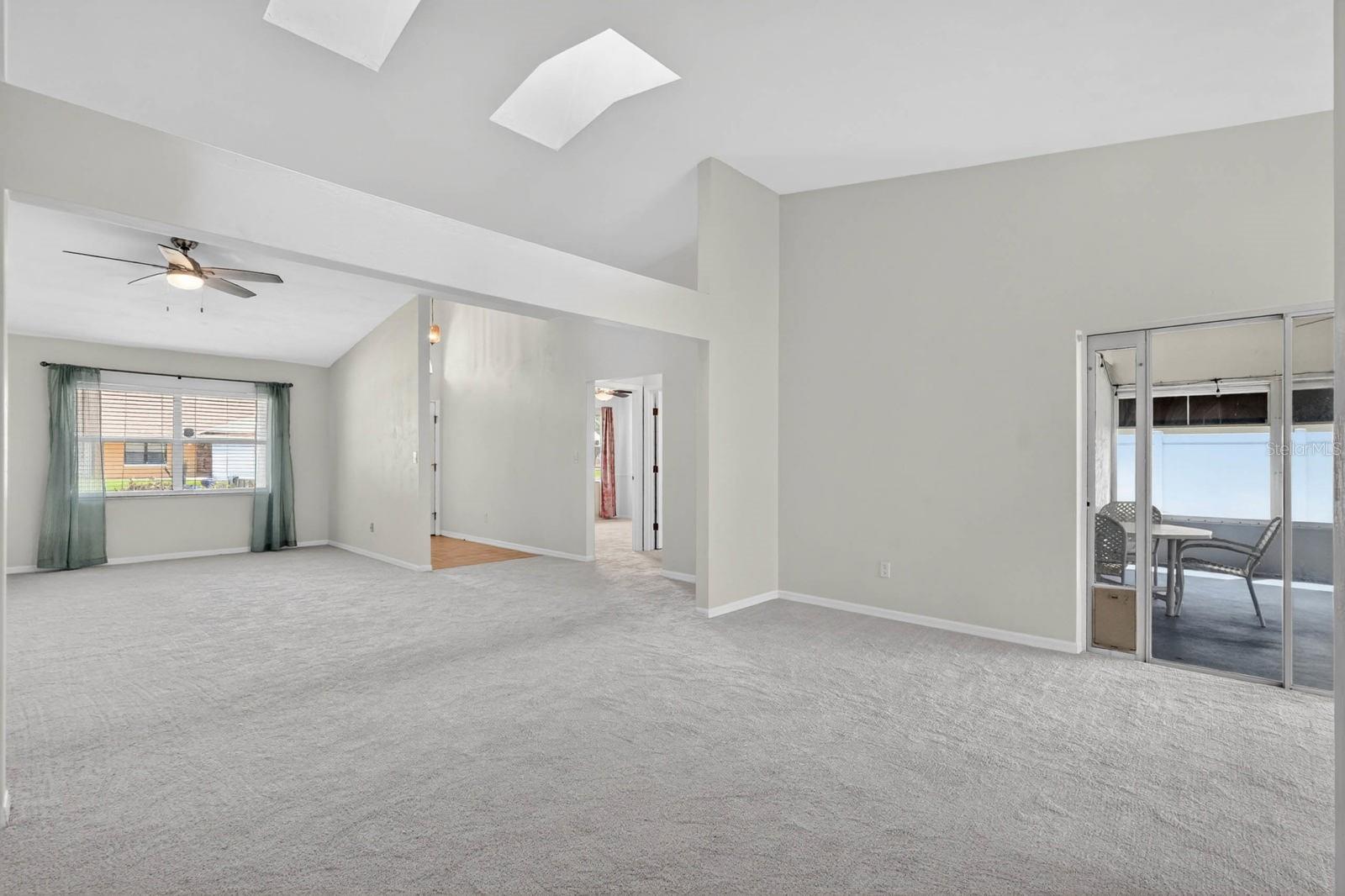 LONE OAK UNIT 02 - Residential