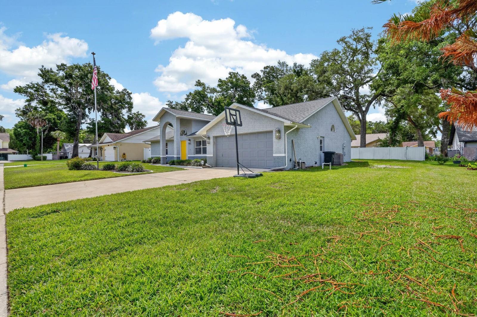 LONE OAK UNIT 02 - Residential