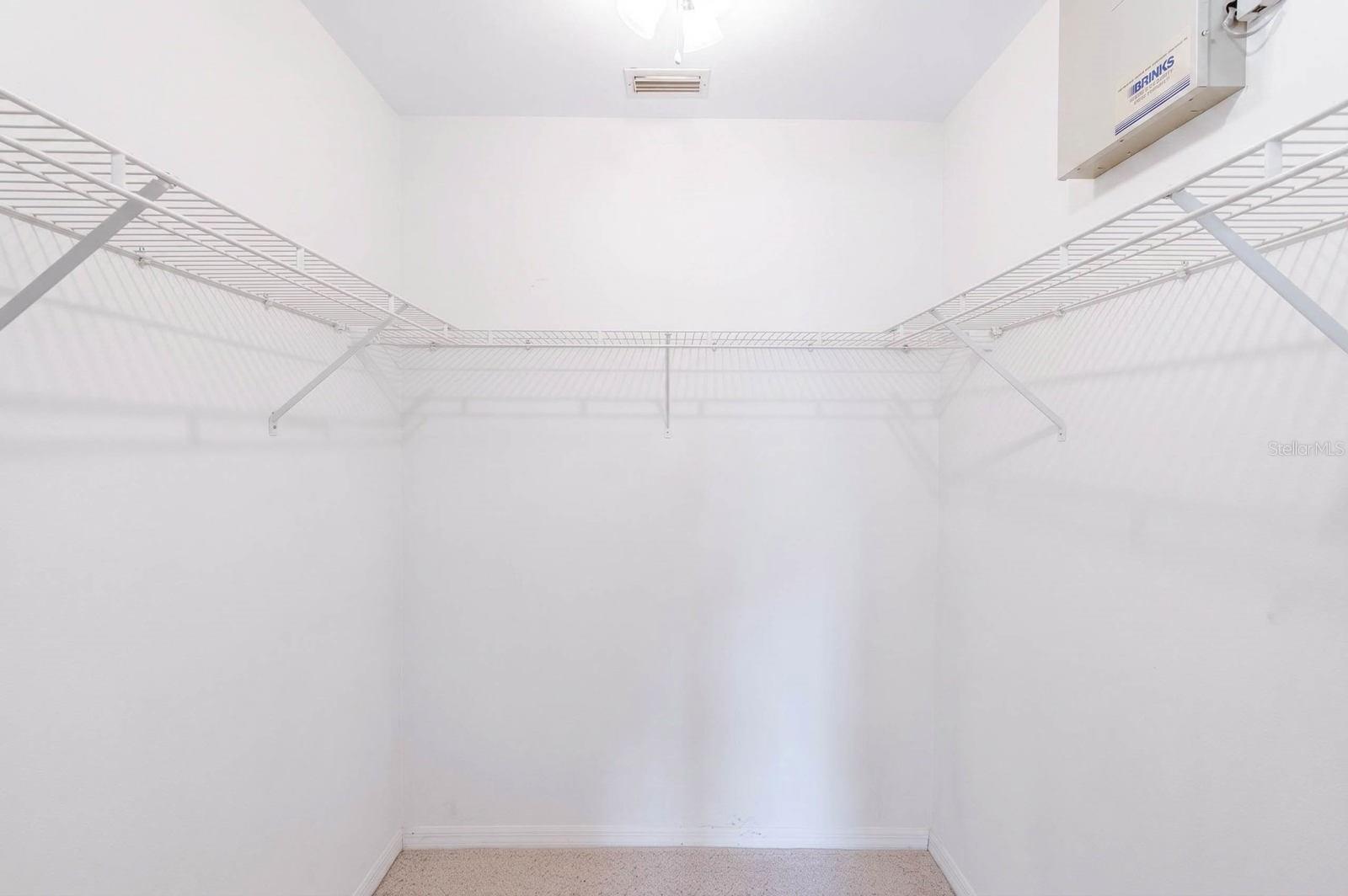 LONE OAK UNIT 02 - Residential