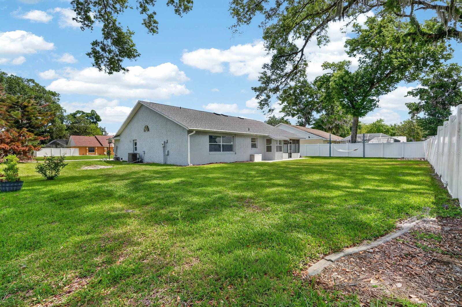 LONE OAK UNIT 02 - Residential