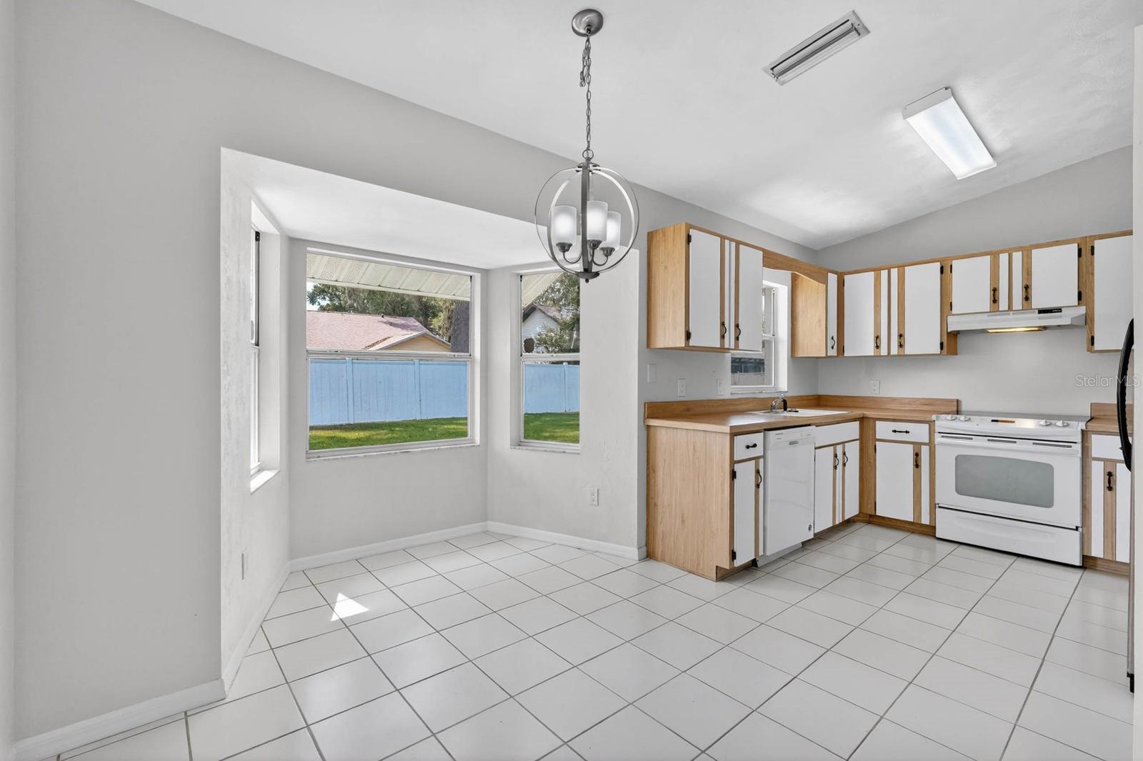 LONE OAK UNIT 02 - Residential