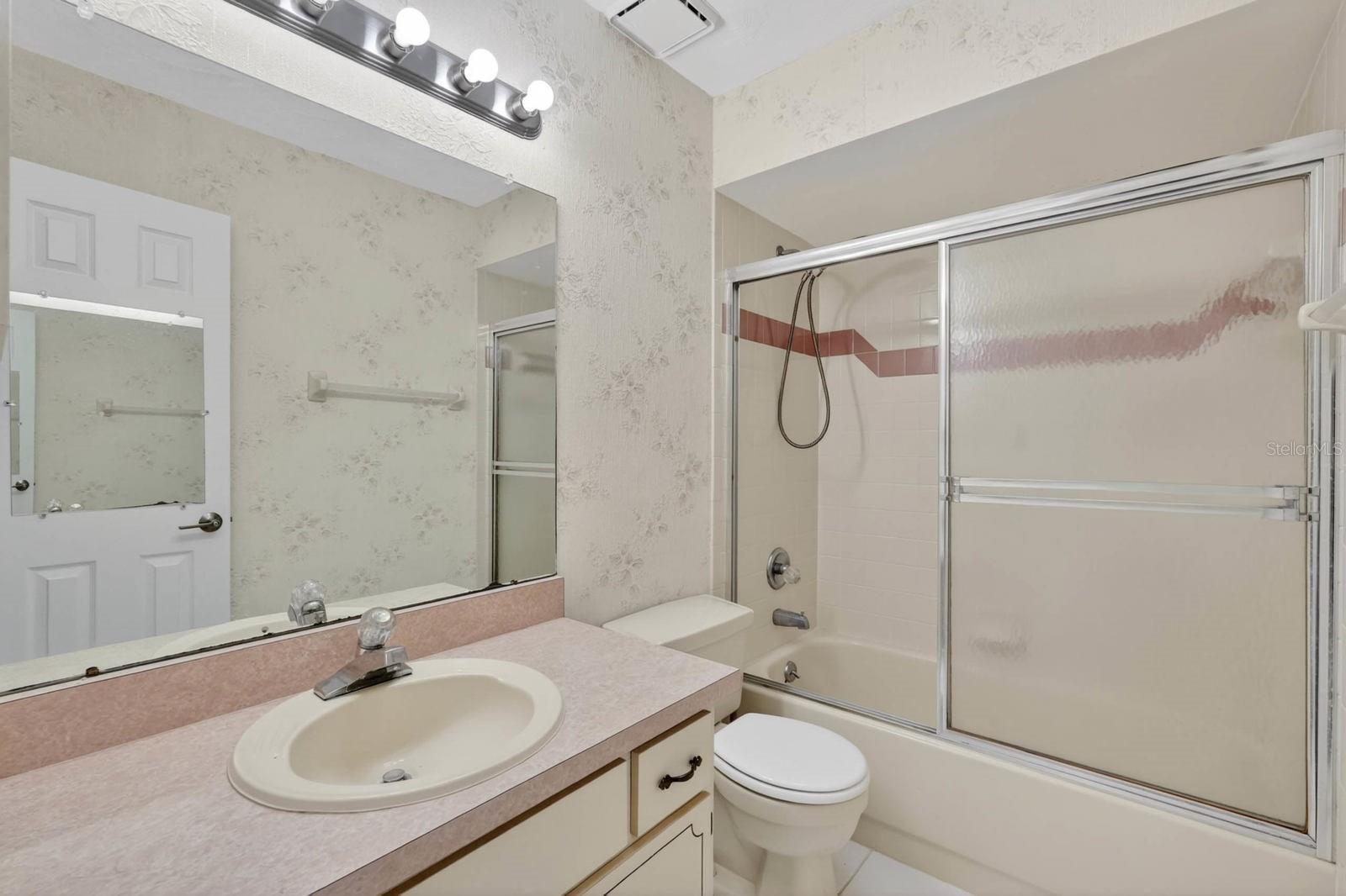 LONE OAK UNIT 02 - Residential
