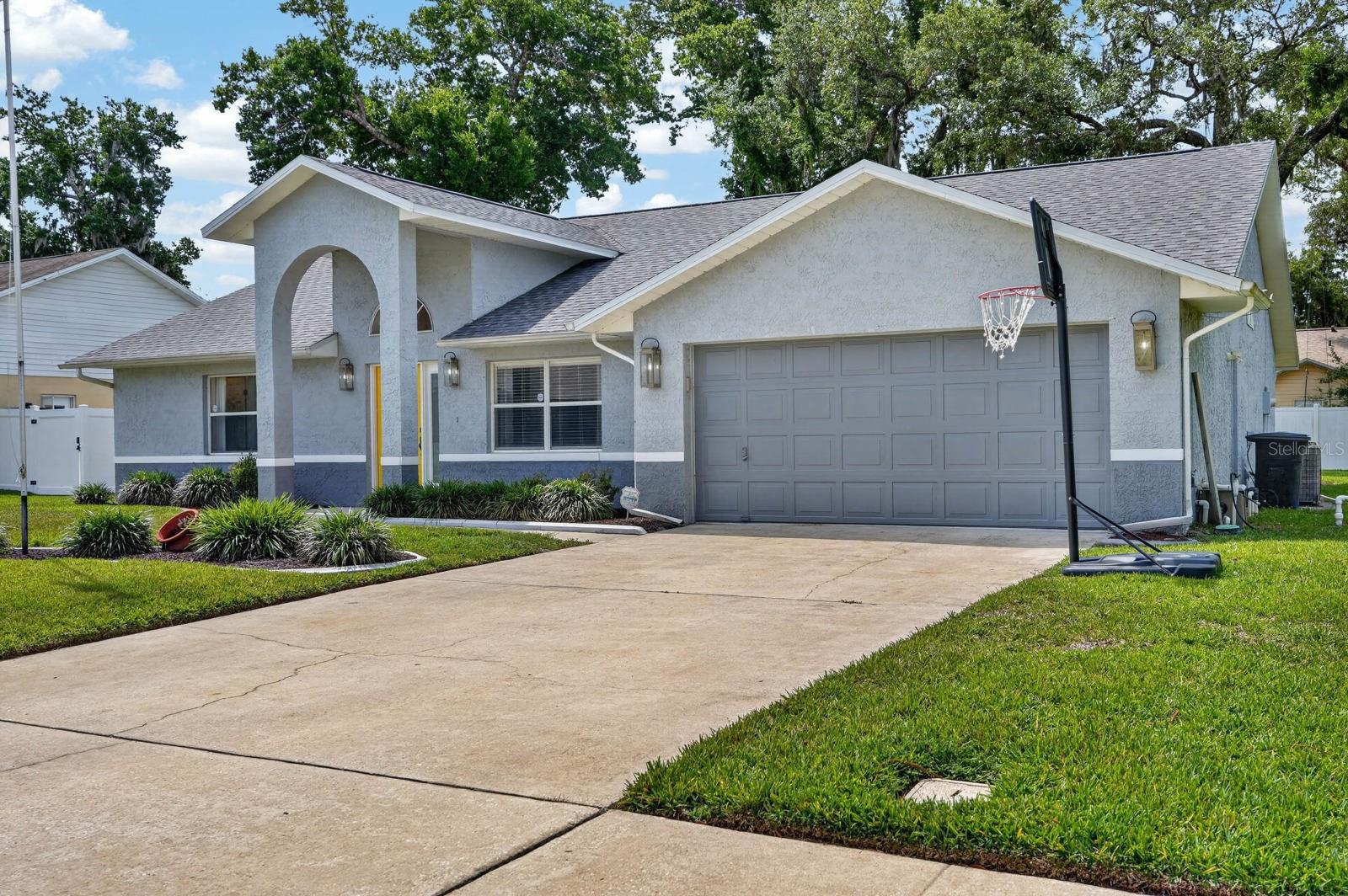 LONE OAK UNIT 02 - Residential