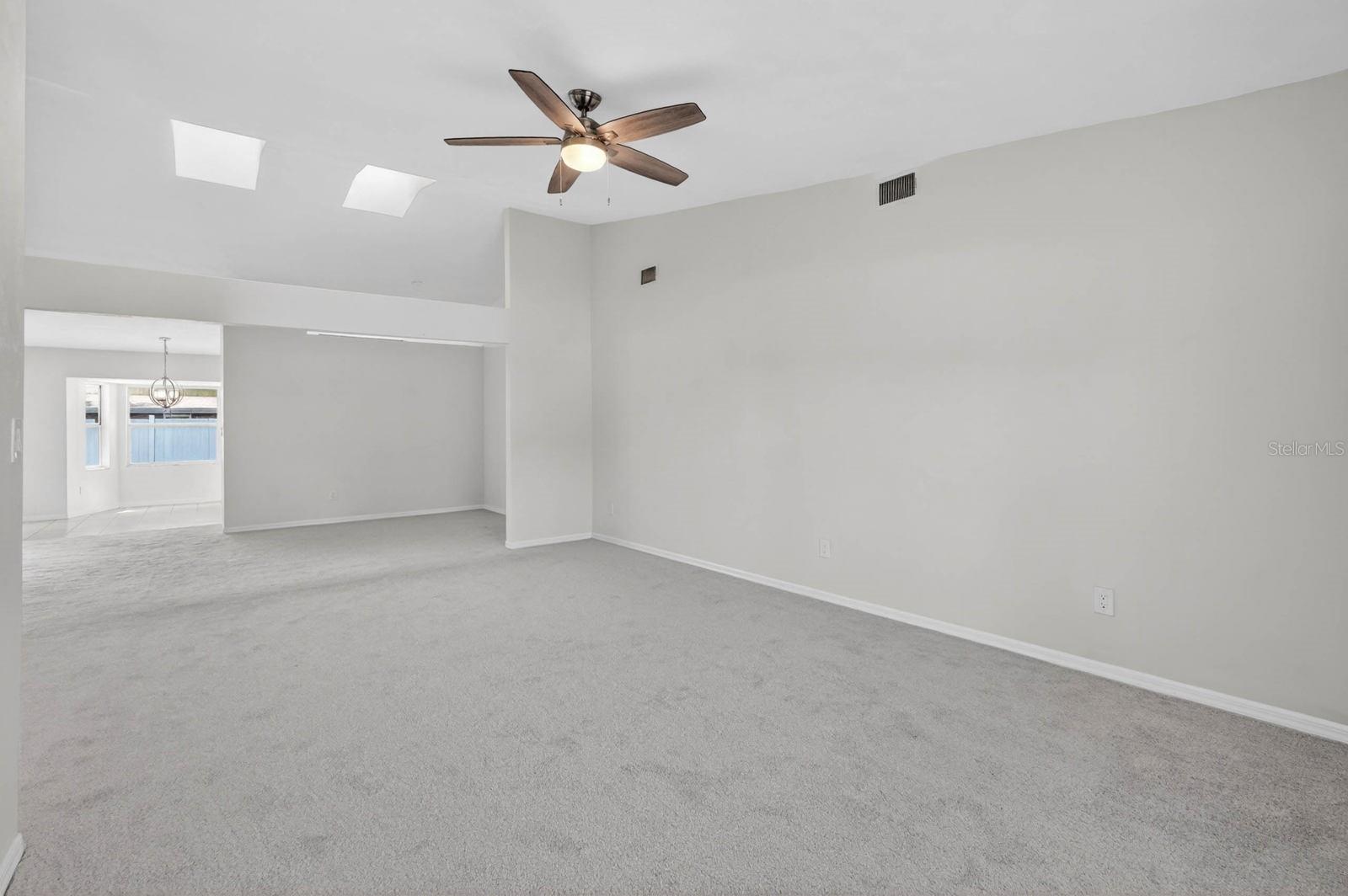LONE OAK UNIT 02 - Residential