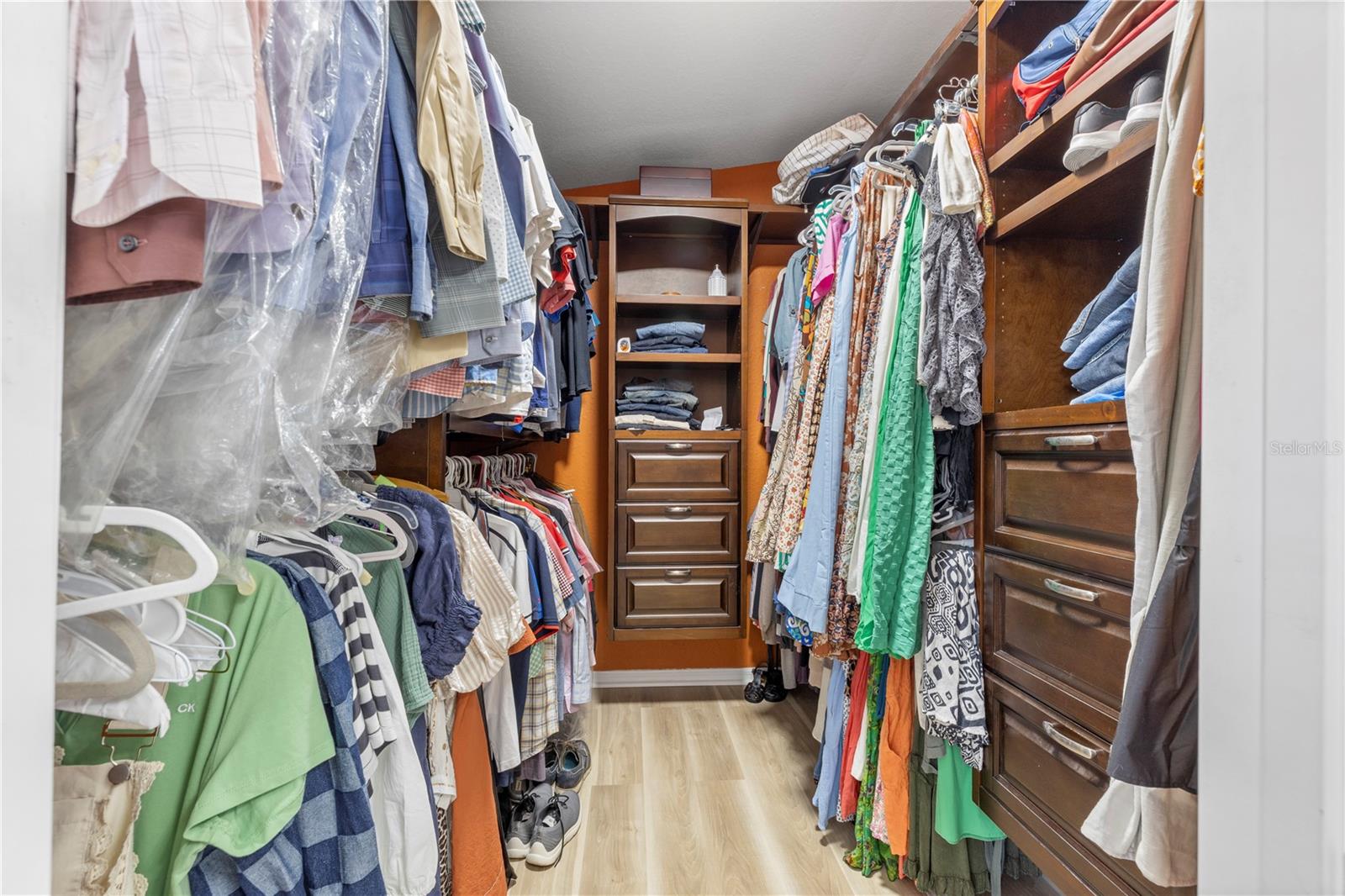 HALLELUJAH SUB - Residential