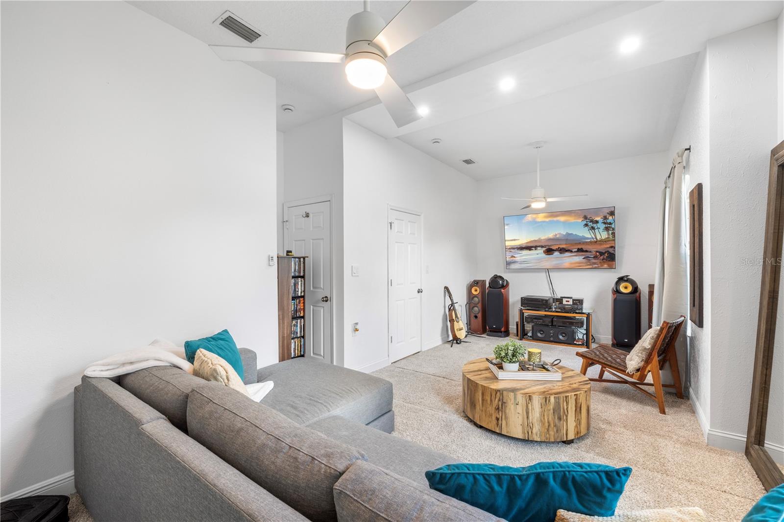 HALLELUJAH SUB - Residential