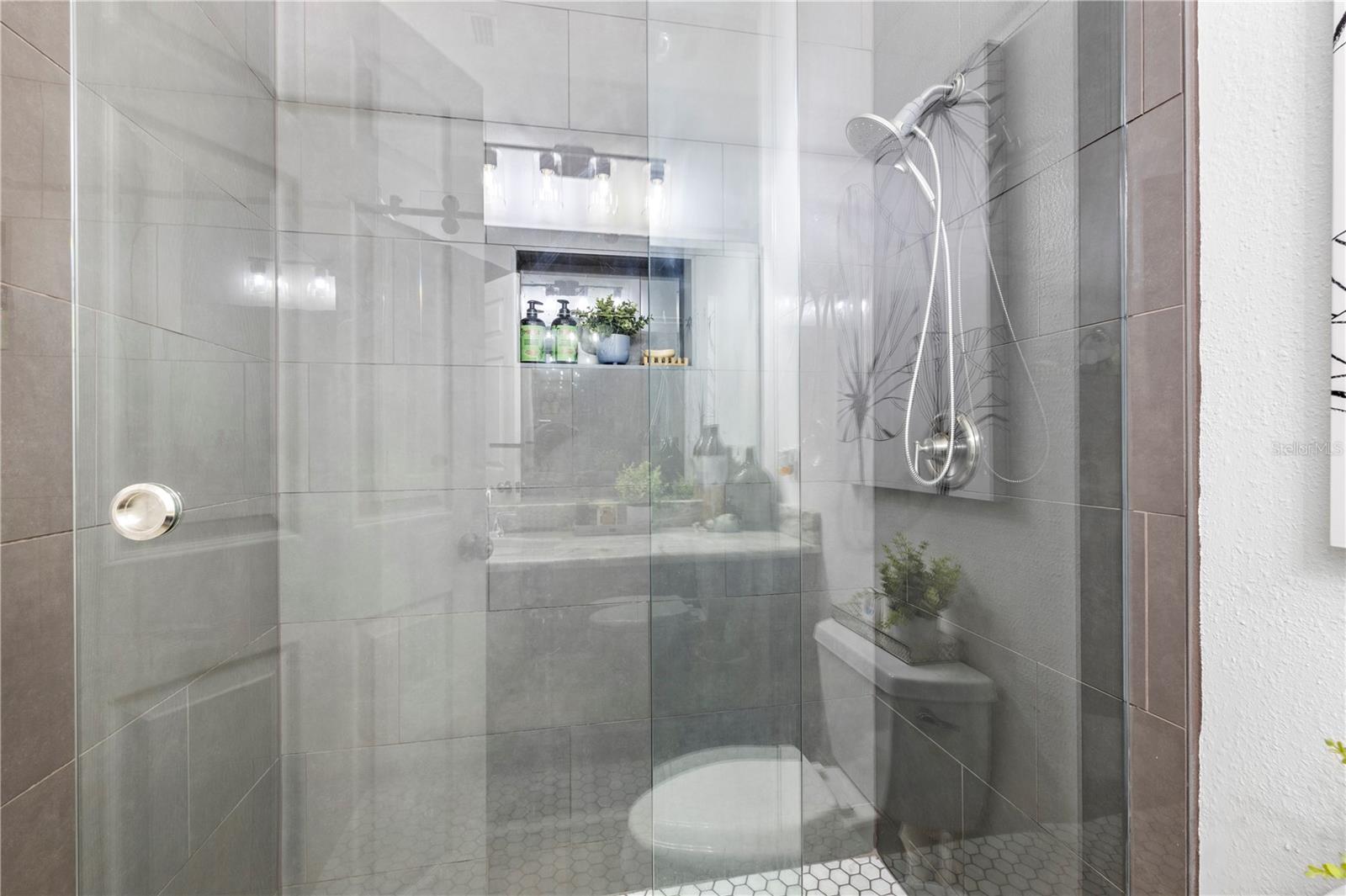 HALLELUJAH SUB - Residential