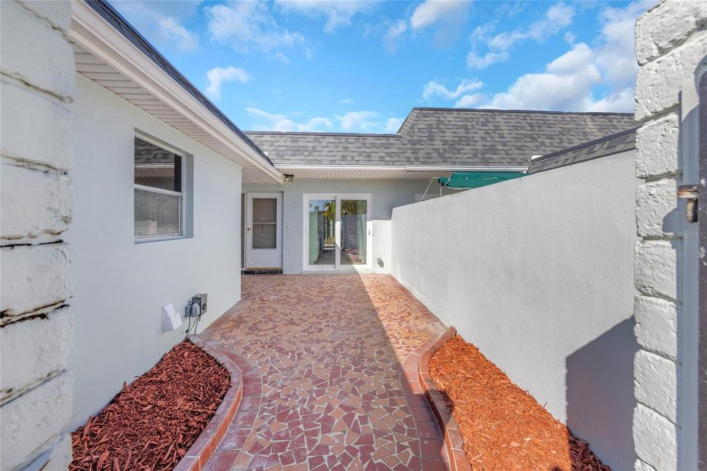 Photo of 285 Boca Ciega Point Boulevard N #3009, St Petersburg, FL 33708 (MLS # TB8475203)