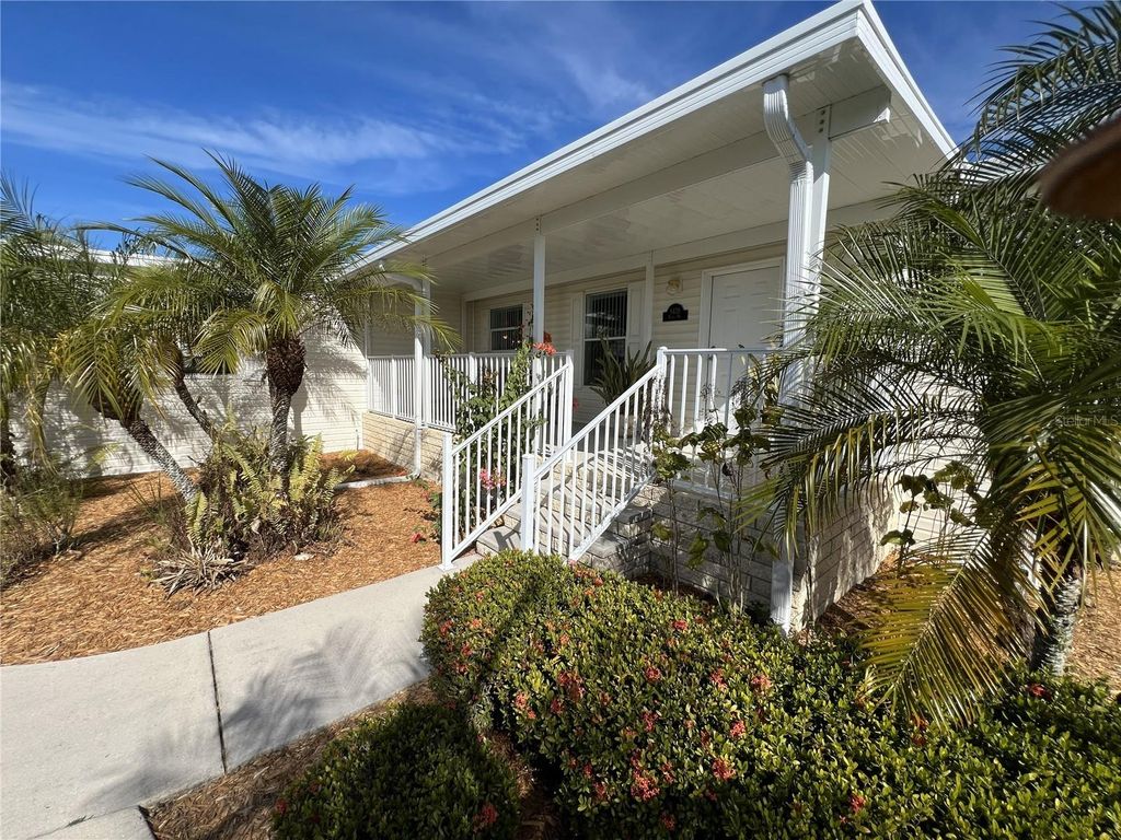 Photo of 8428 Regal Way, Palmetto, FL 34221 (MLS # A4675594)