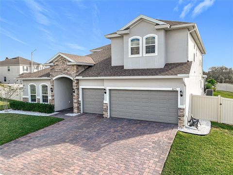 A home in HOWEY IN THE HILLS