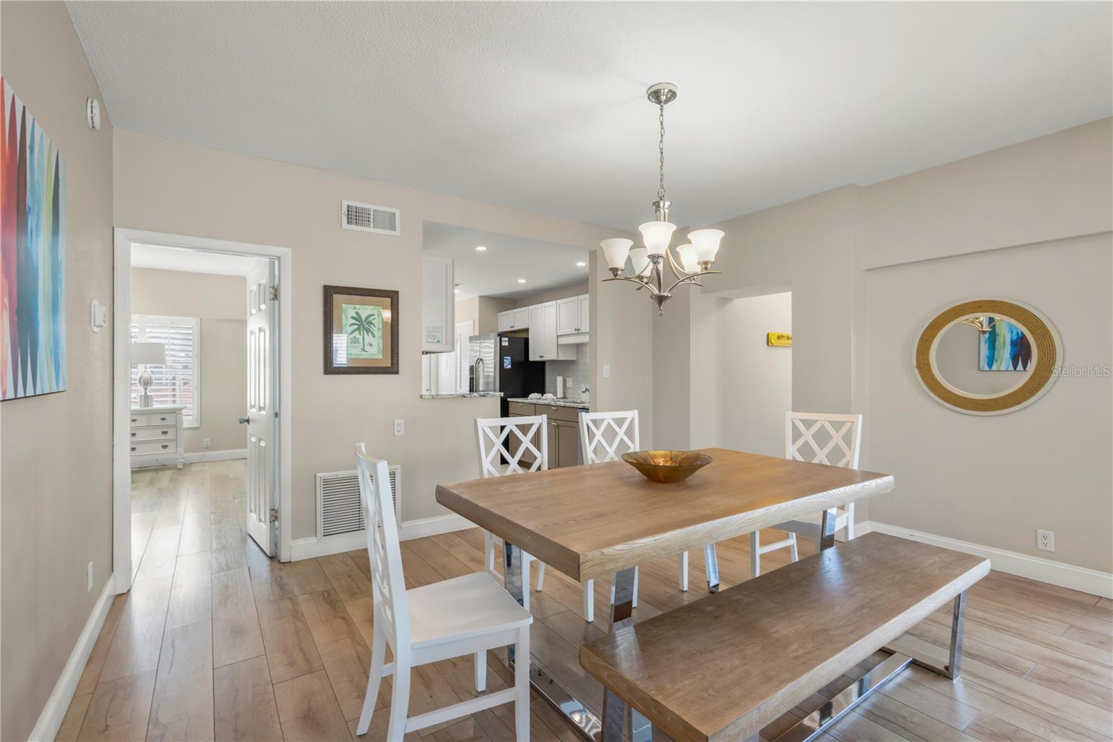 ISLAND HOUSE - Residential