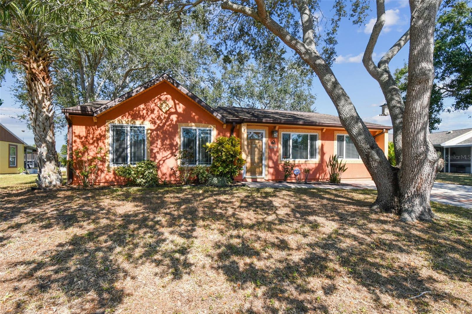 648 TIMBER BAY CIRCLE E