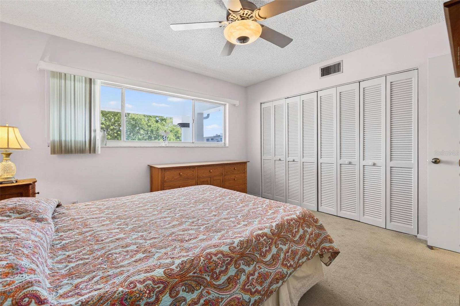 ON TOP OF THE WORLD - Residential