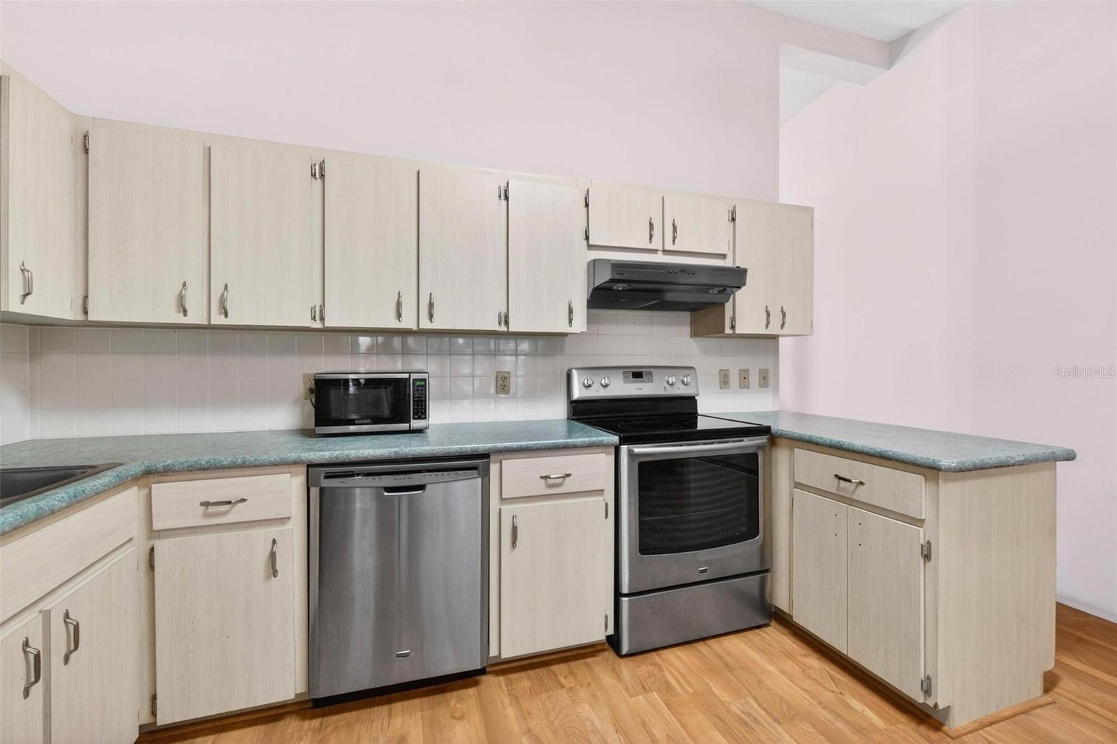 ON TOP OF THE WORLD - Residential