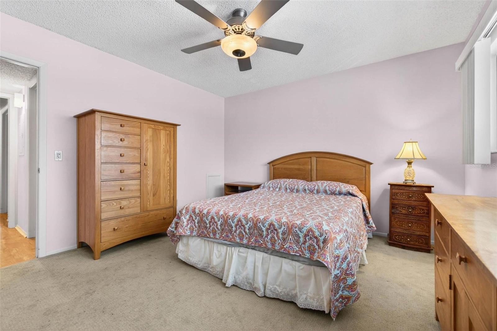 ON TOP OF THE WORLD - Residential