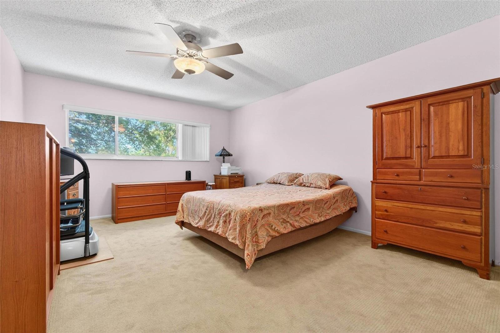 ON TOP OF THE WORLD - Residential