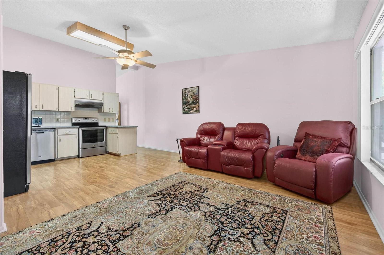 ON TOP OF THE WORLD - Residential