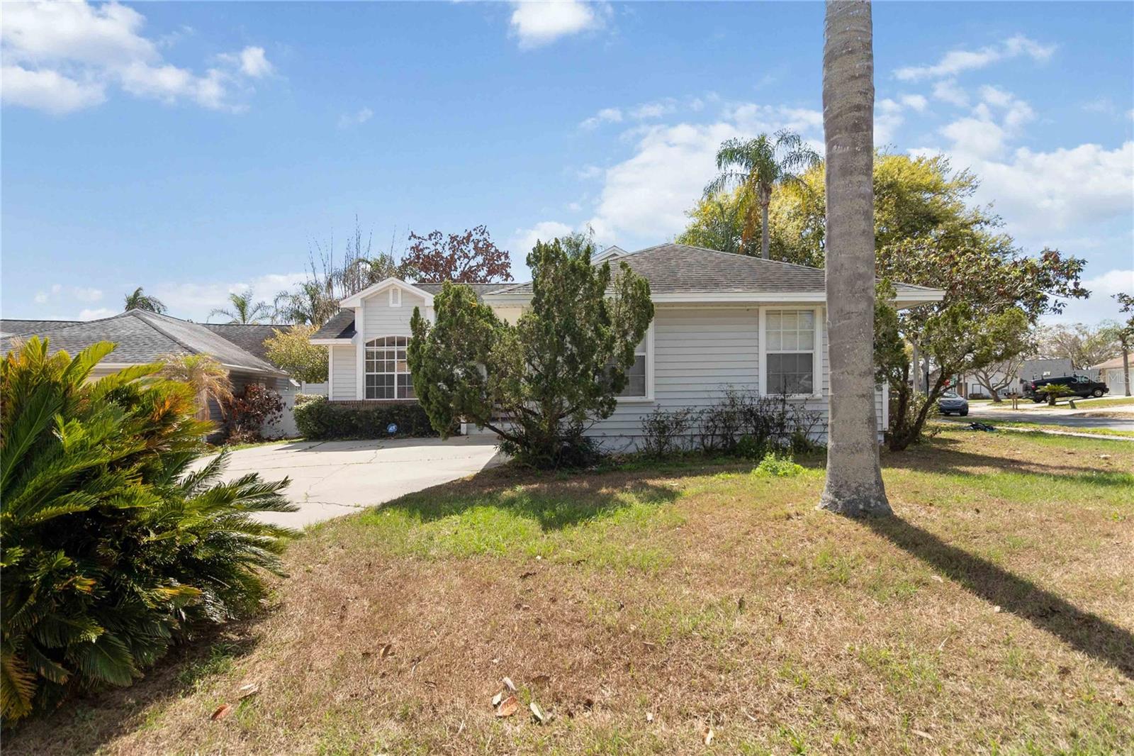 6572 ABERCROMBIE COURT