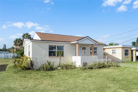 A home in DAYTONA BEACH