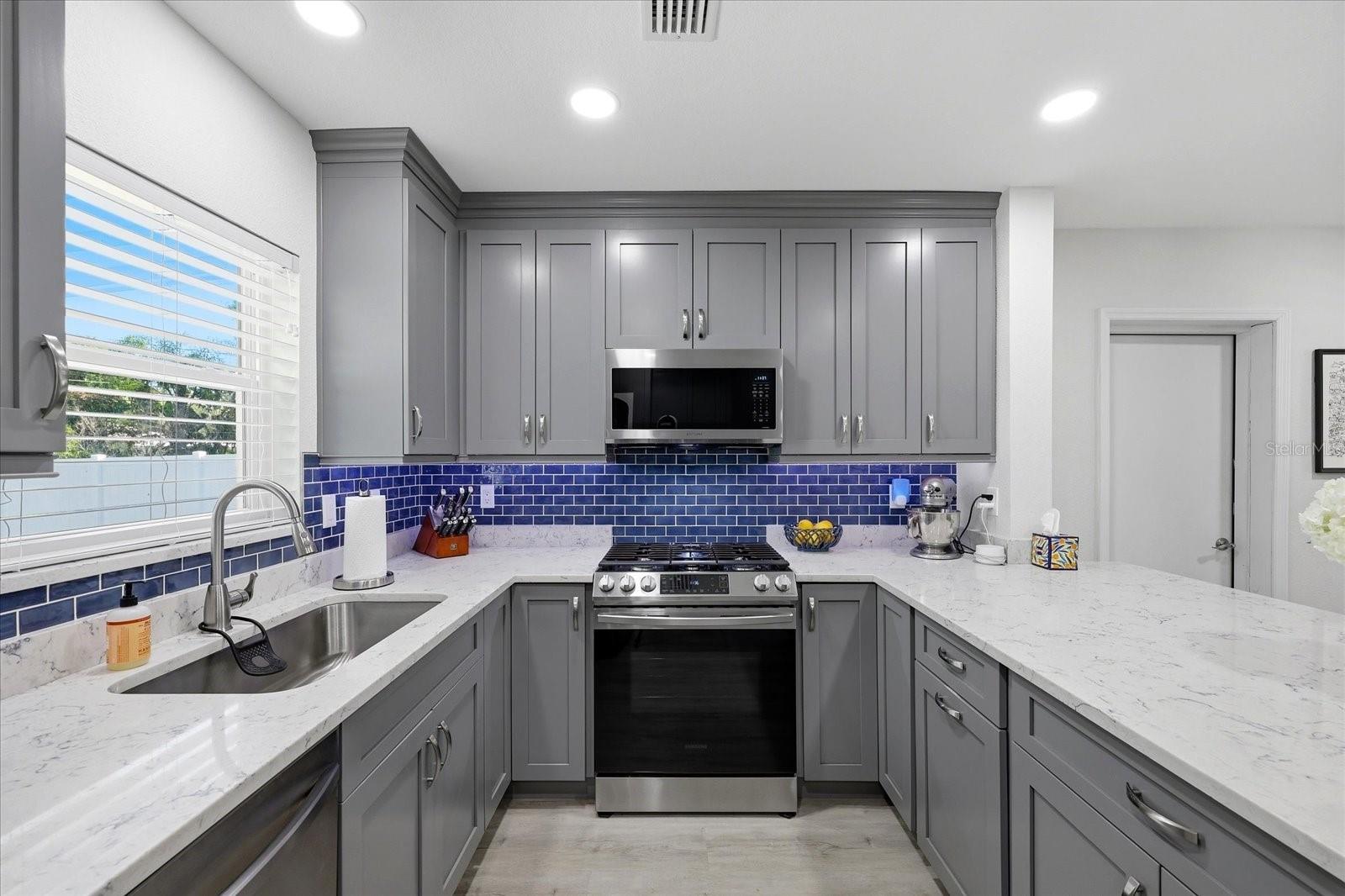 SHORE CREST - Residential