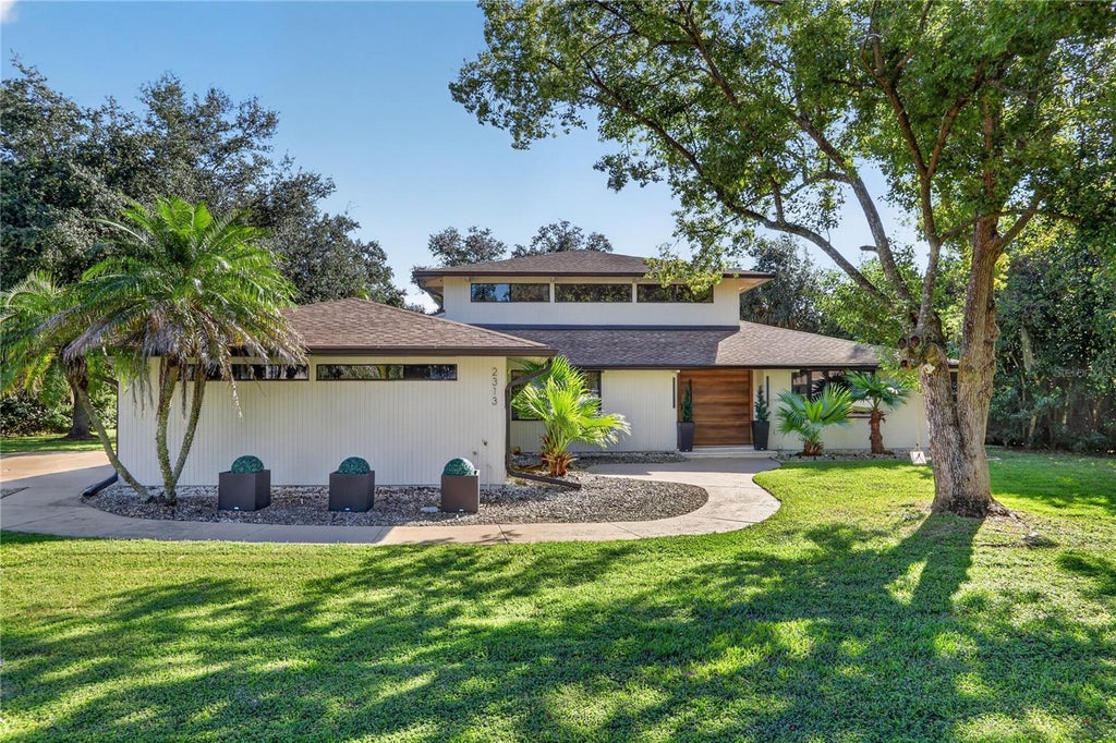Photo of 2313 Indian Mound Trail, Kissimmee, FL 34746 (MLS # P4940227)