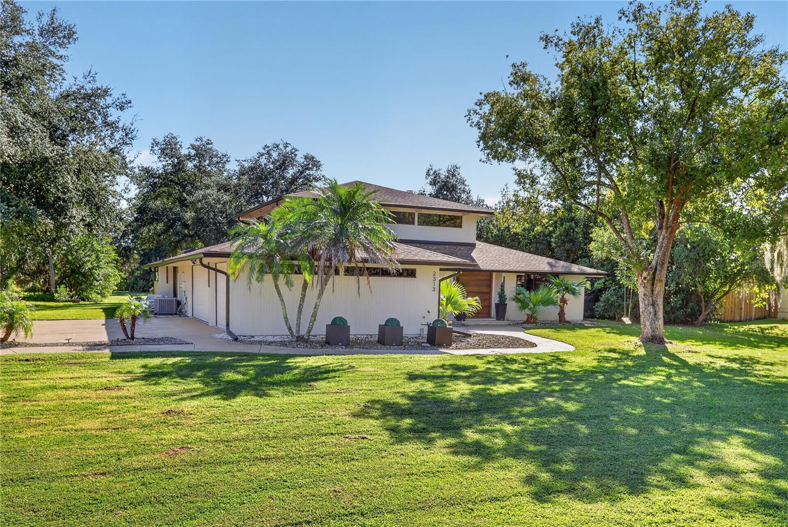 2313 INDIAN MOUND TRAIL