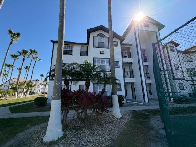 2206 ANTIGUA PLACE 1015