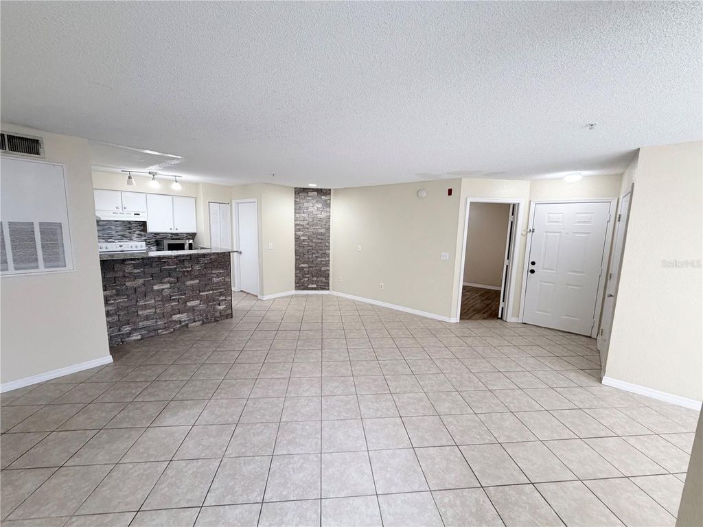Photo of 2206 Antigua Place #1015, Kissimmee, FL 34741 (MLS # O6374245)