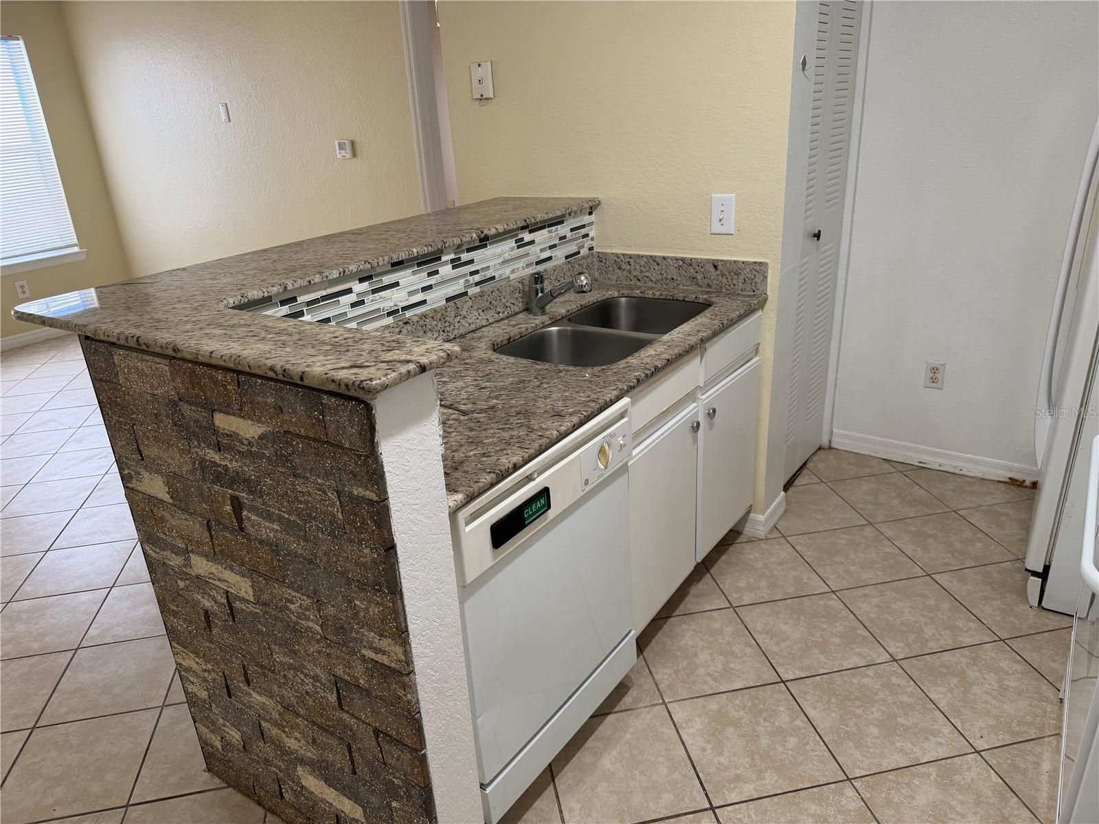 VILLAS DEL SOL AT KISSIMMEE CONDO - Residential