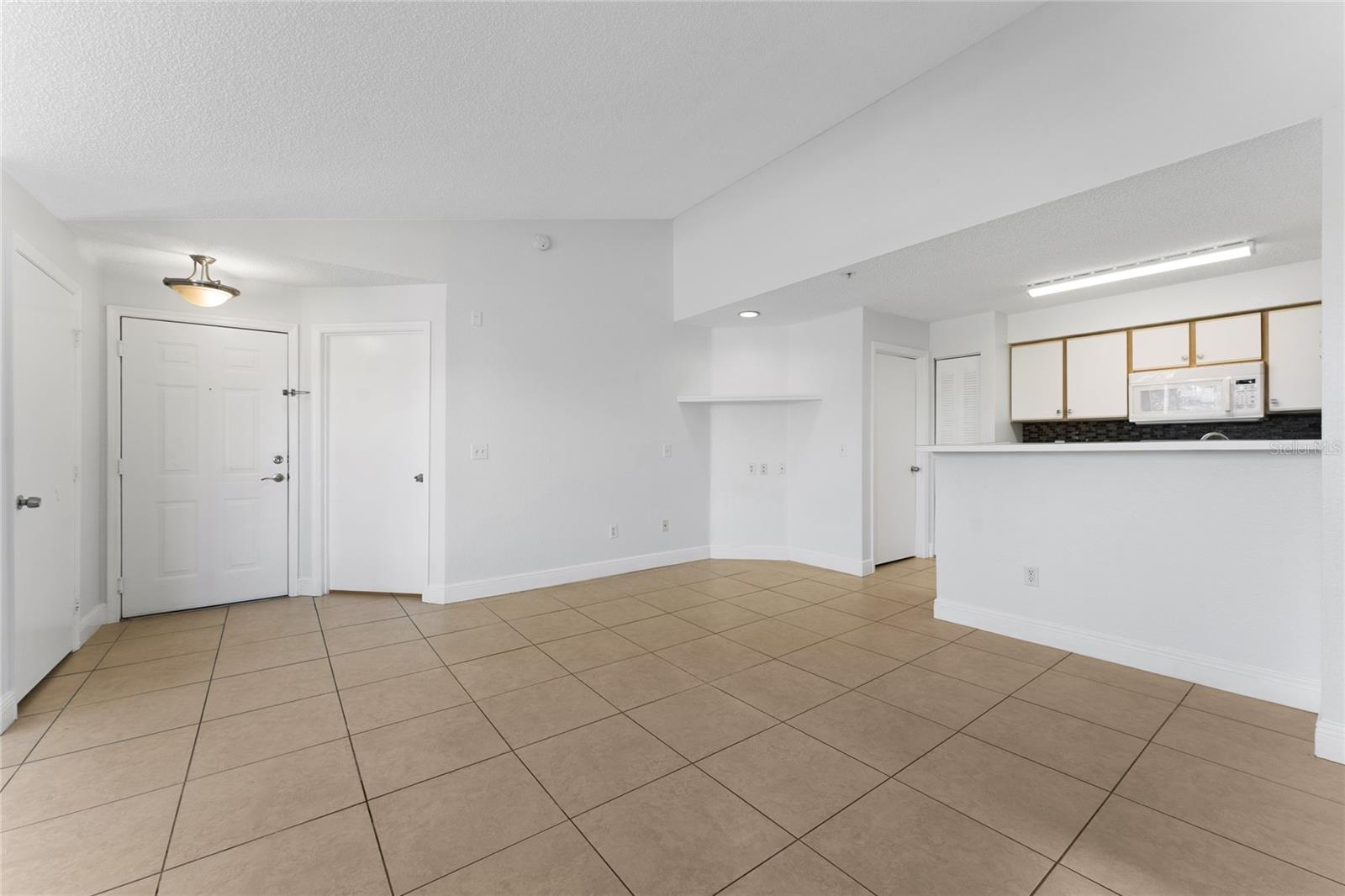 VILLAS DEL SOL AT KISSIMMEE CONDO - Residential