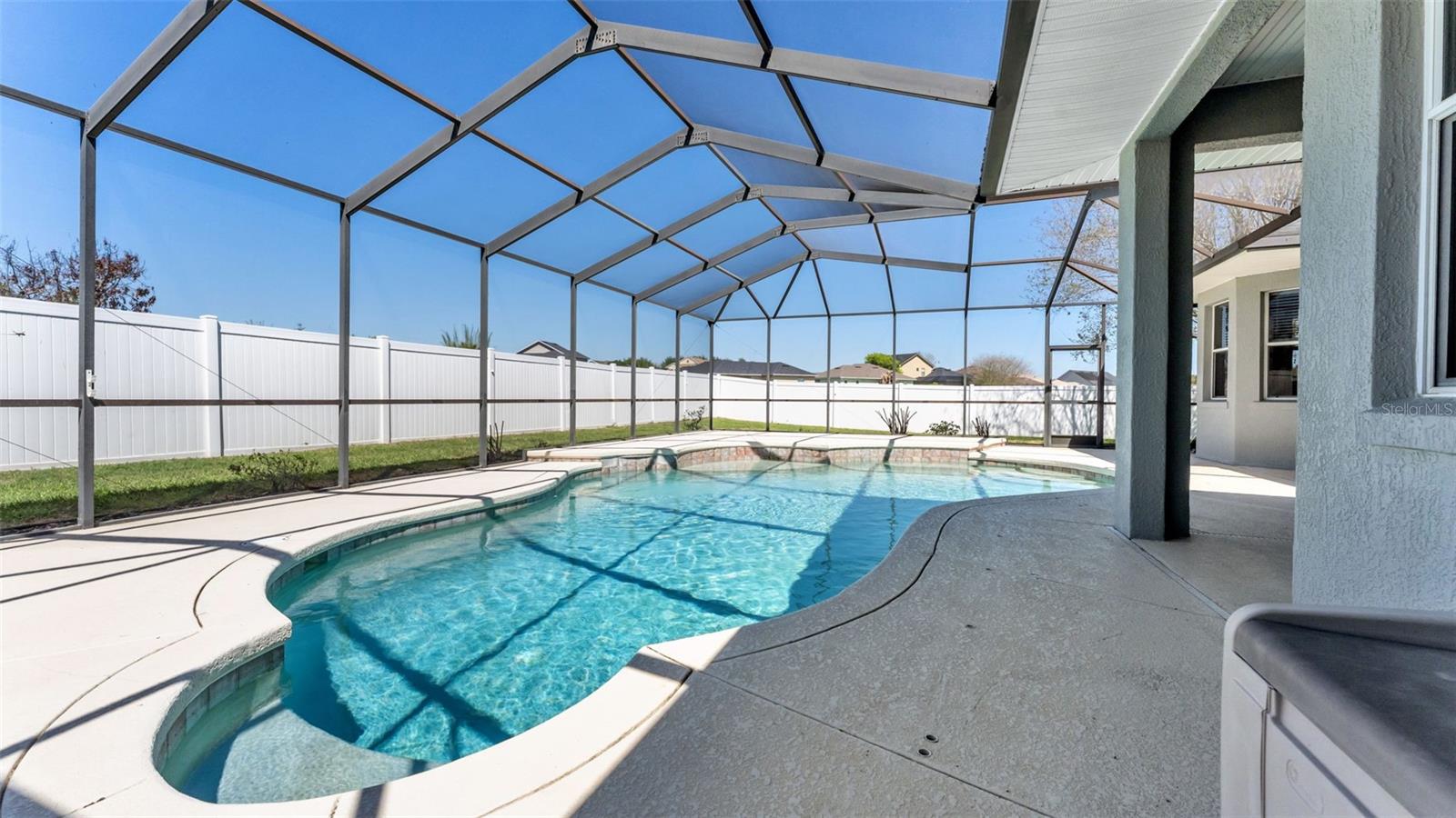 ORANGEWOOD COURT - Residential