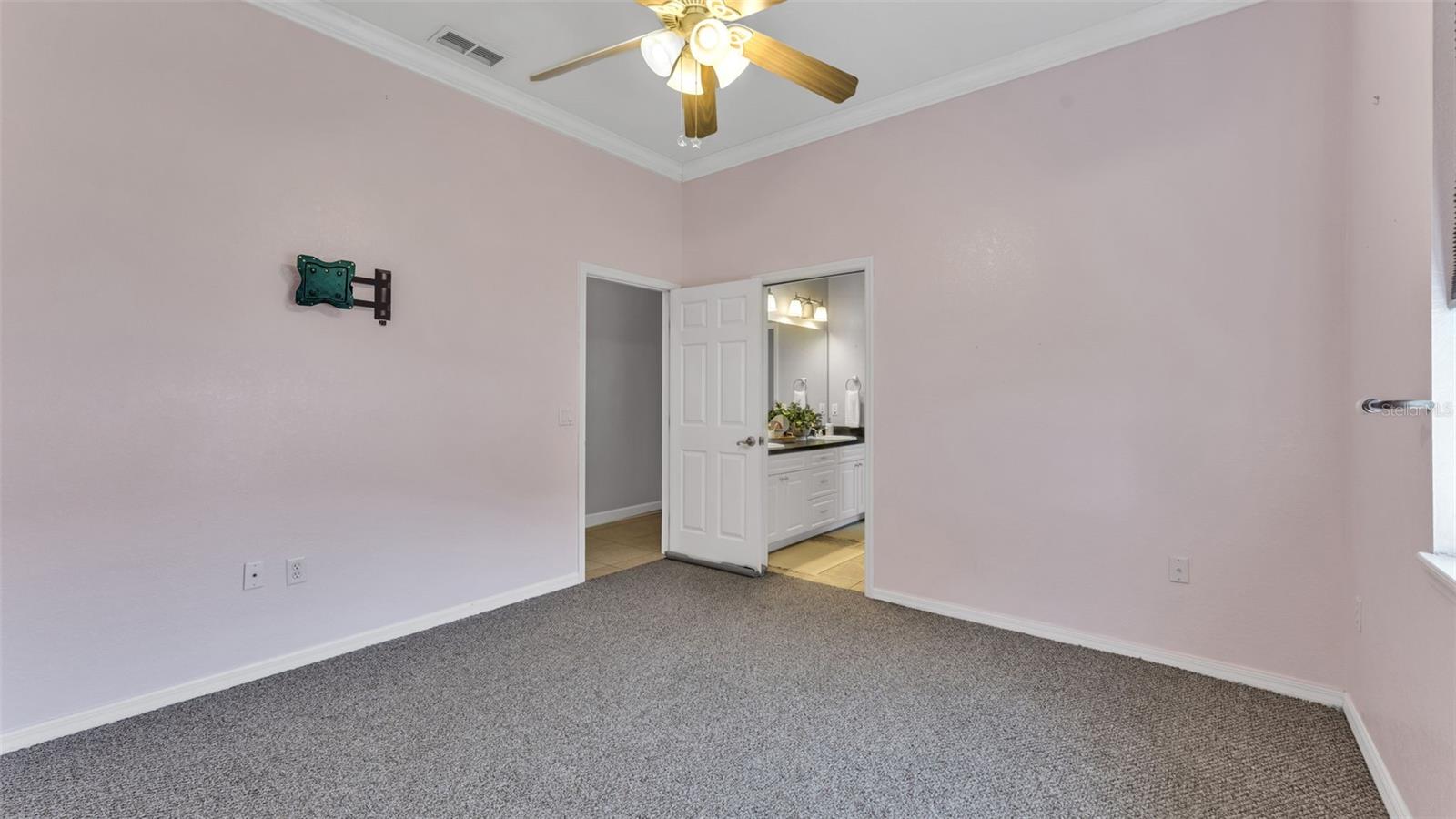 ORANGEWOOD COURT - Residential