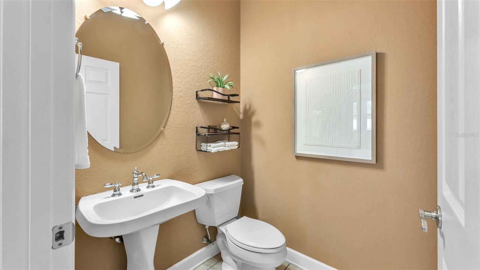 ORANGEWOOD COURT - Residential