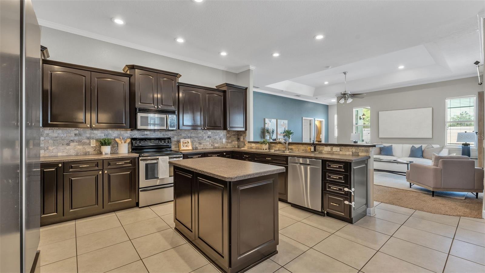 ORANGEWOOD COURT - Residential