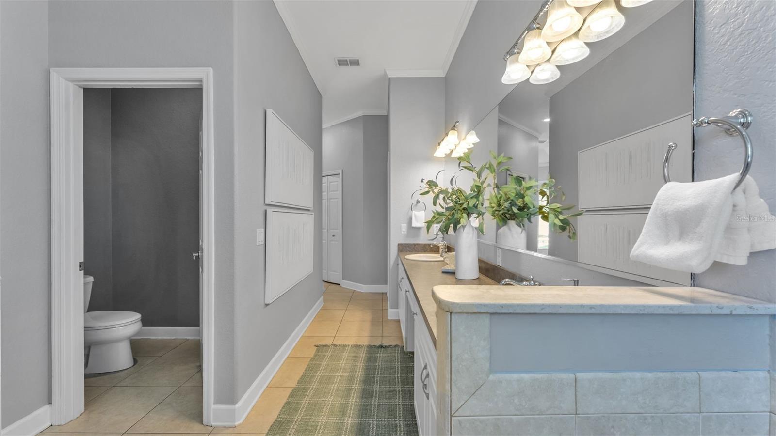 ORANGEWOOD COURT - Residential