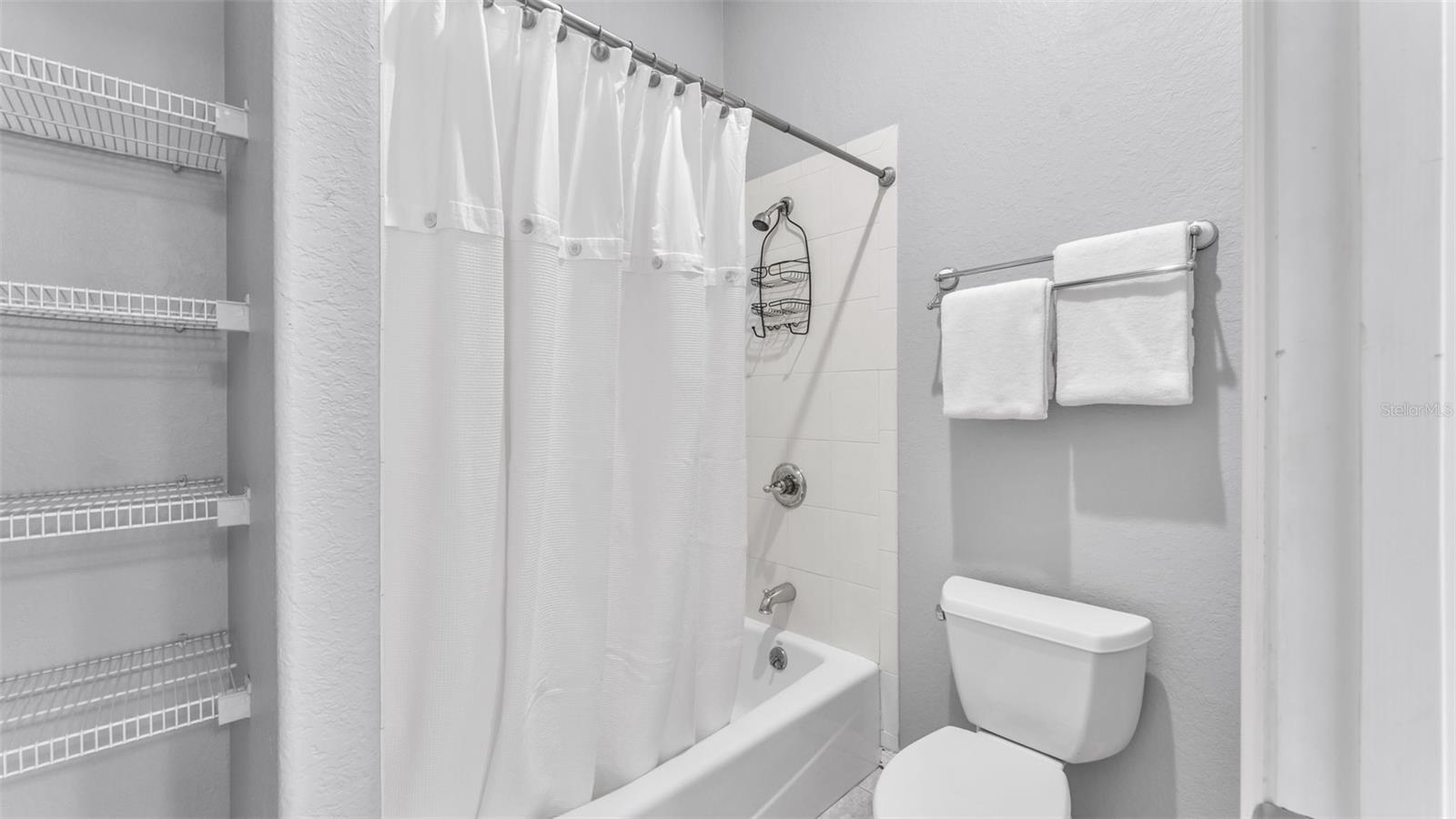 ORANGEWOOD COURT - Residential