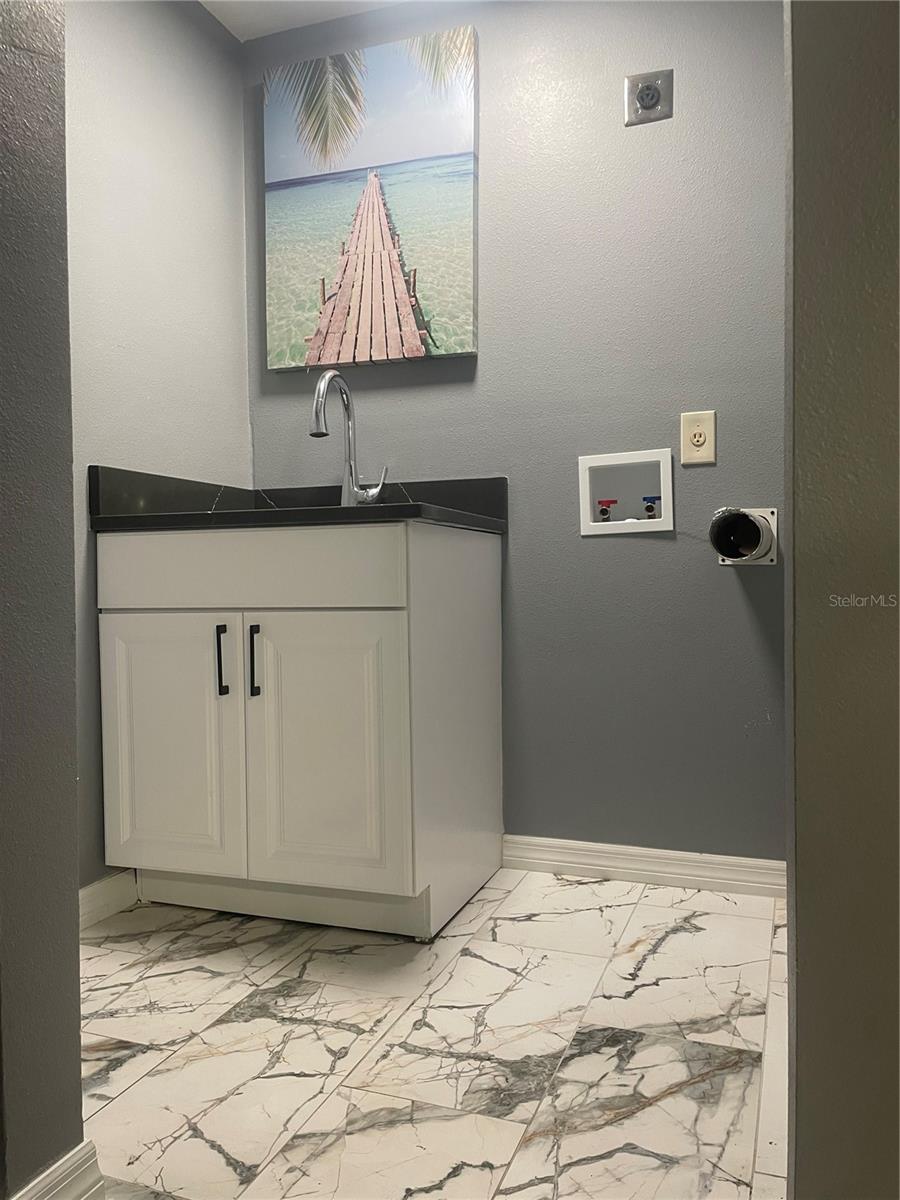 MANATEE GARDENS SECOND SEC - Residential