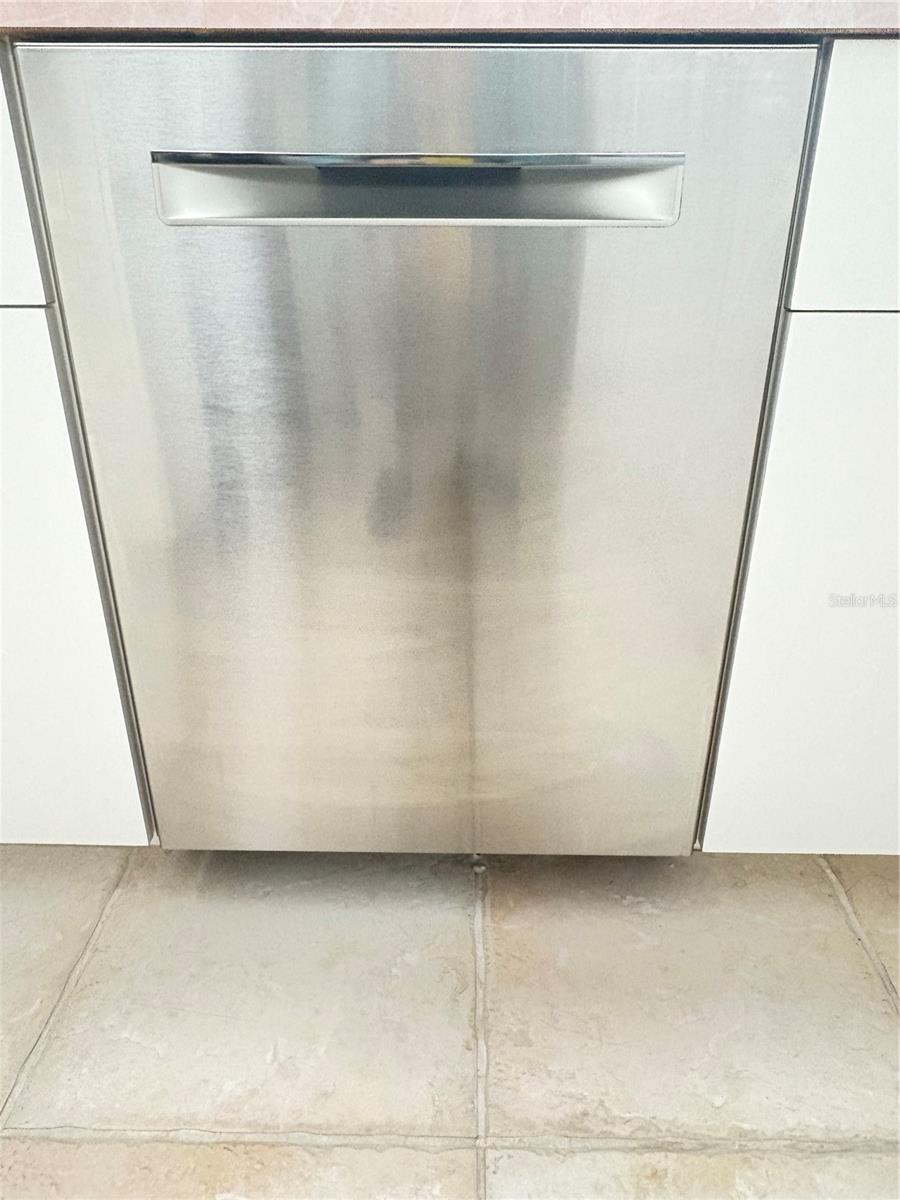 ROTONDA WEST PEBBLE BEACH - Residential