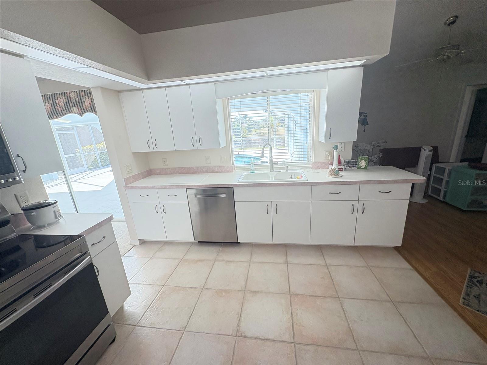 ROTONDA WEST PEBBLE BEACH - Residential