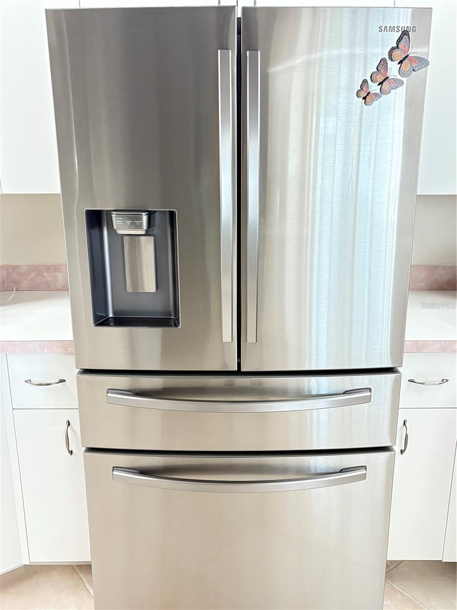 ROTONDA WEST PEBBLE BEACH - Residential