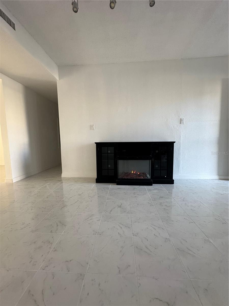 VILLAGE SQUARE CONDO - Residential Lease