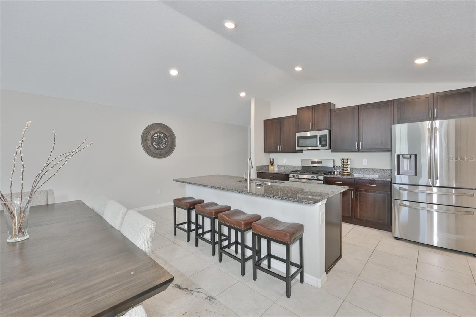 BELMONT SOUTH PH 2F - Residential