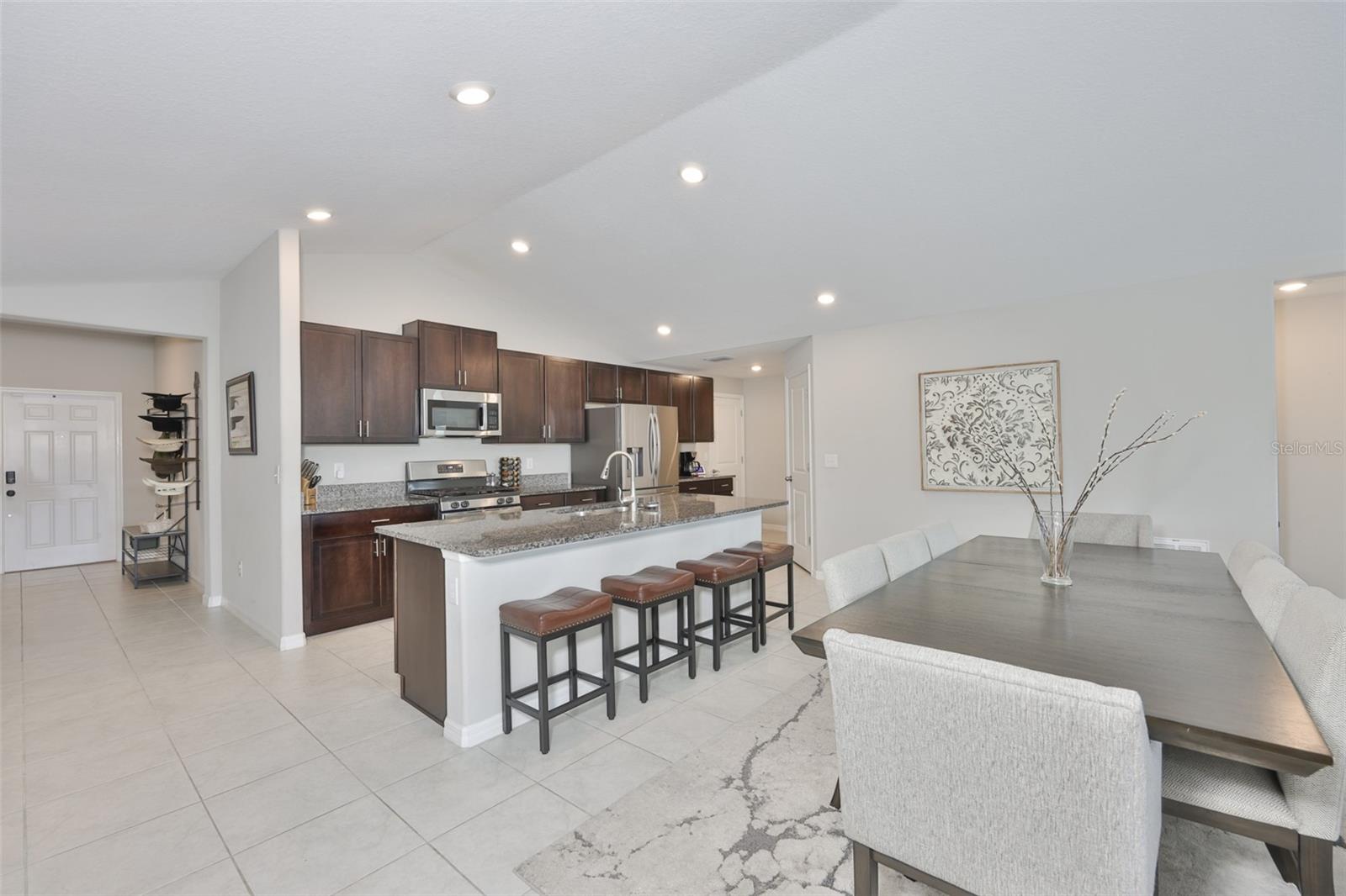 BELMONT SOUTH PH 2F - Residential